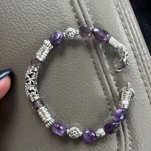 Elegant Purple and Silver Beaded Bracelet